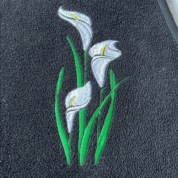 Timberline Colorado Authentic Outerwear Black Vest with Floral Embroidery. - Picture 5 of 5